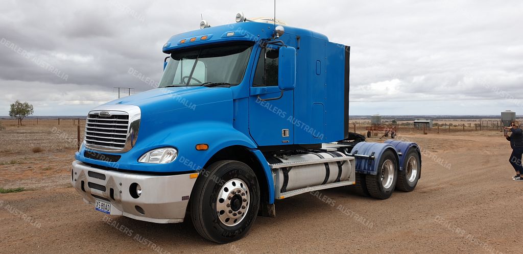 Freightliner Columbia Cl For Sale In Sa Xgj Truck