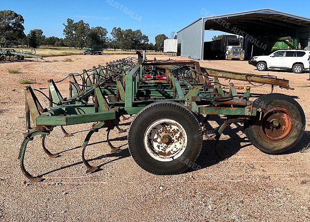 John Shearer Trashworker 45 Tyne Chisel Plough/Rippers for sale in QLD ...