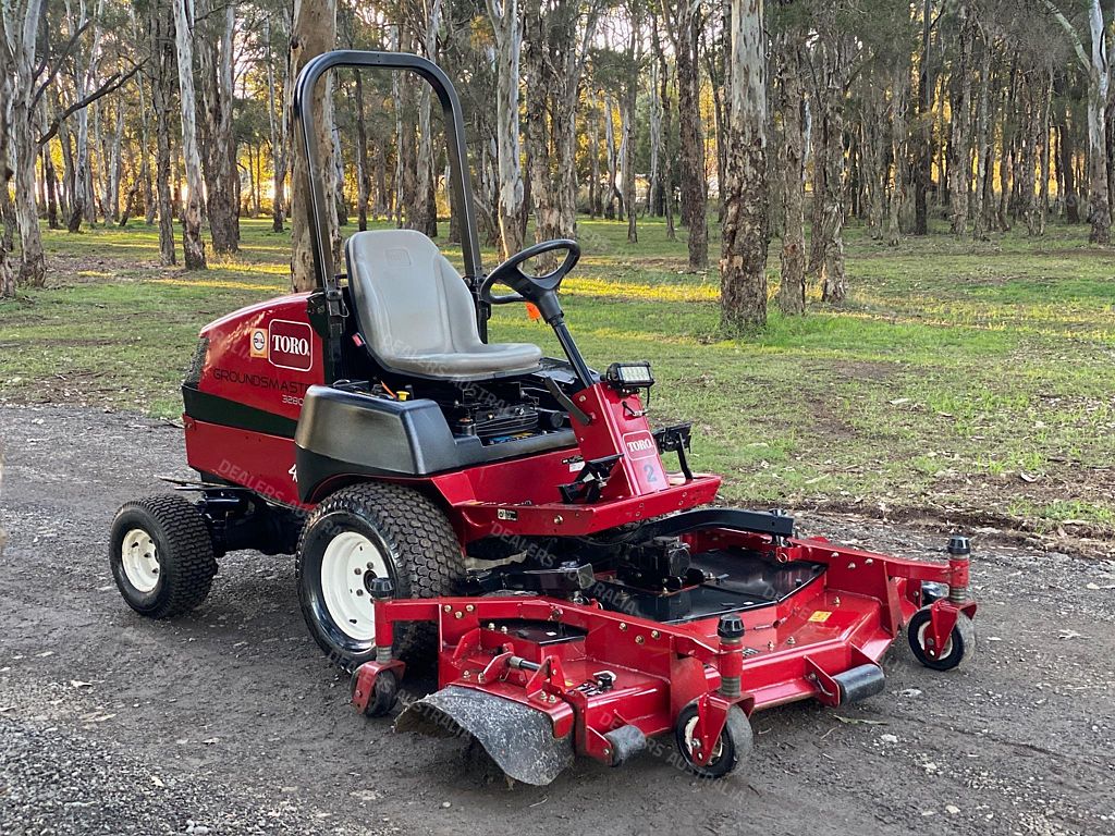 Toro Groundsmaster Tractorhouse Rotary Mower Toro Batwing Mower
