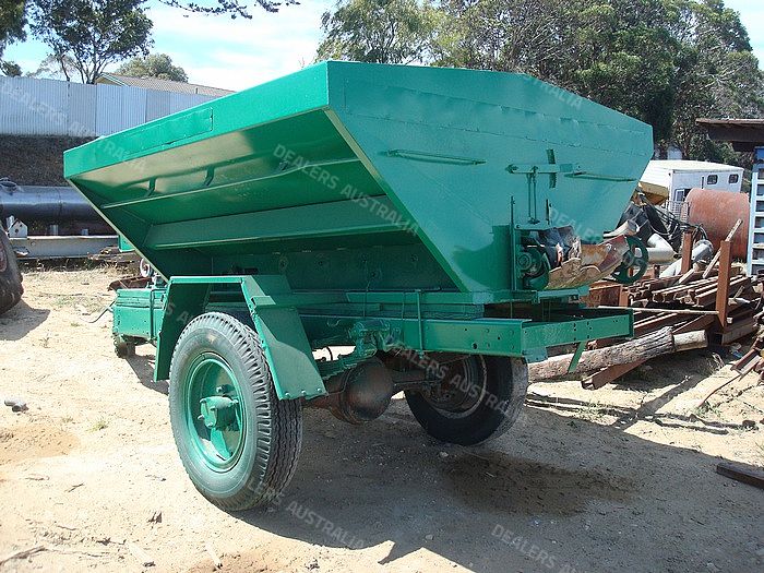 Trailing Super Spreader for sale in SA TE2846 Farm Dealers Australia