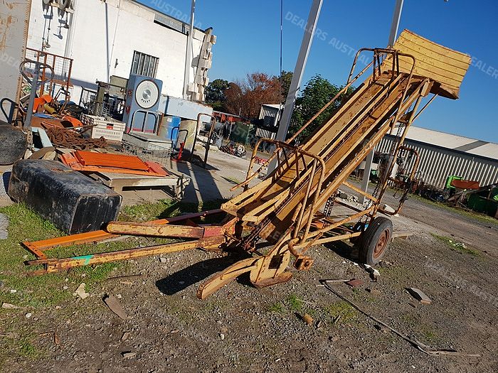 Small Hay Bale Elevator for sale in SA TE3297 Truck Dealers Australia