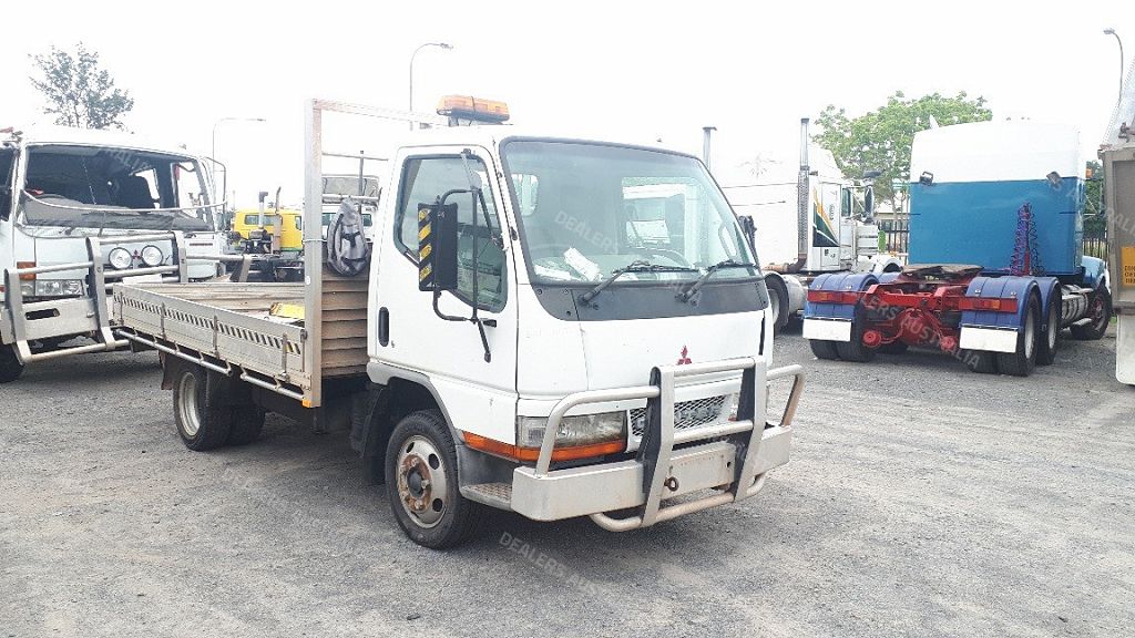 Mitsubishi canter 2005