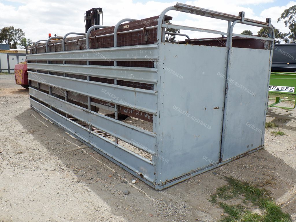 Custom Stock Crate Cattle crate for sale in VIC GB4436 Truck Dealers Australia