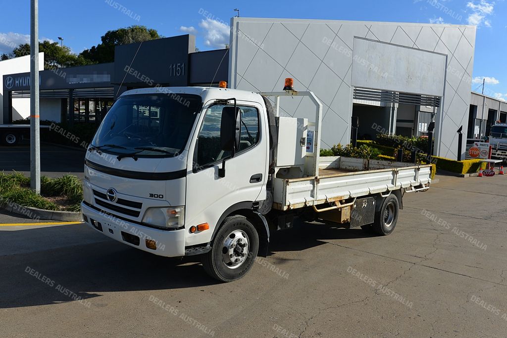 2008 HINO DUTRO 300 for sale in QLD 5994ABS01 Truck Dealers Australia 2008 HINO DUTRO 300 for sale in QLD 5994ABS01 Truck Dealers Australia