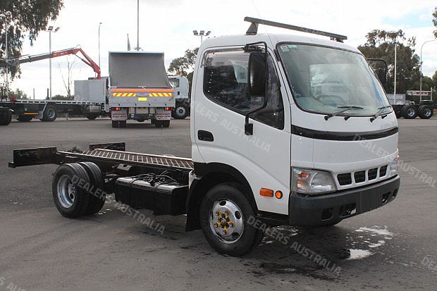 2005 Hino Dutro 5000 for sale in SA #56335 | Farm Dealers Australia