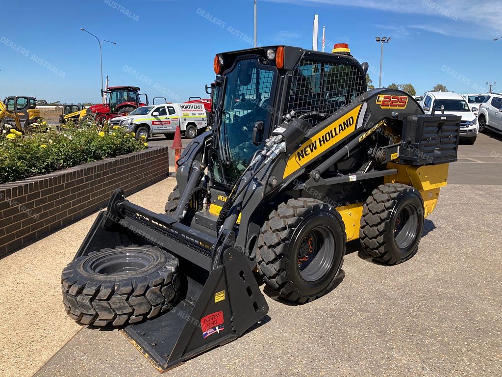 2019 New Holland L225 for sale in SA 10697 Truck Dealers Australia