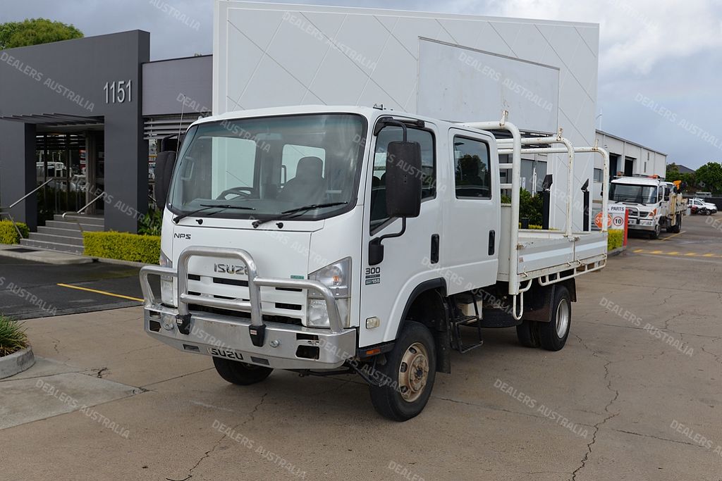 Isuzu nps 300