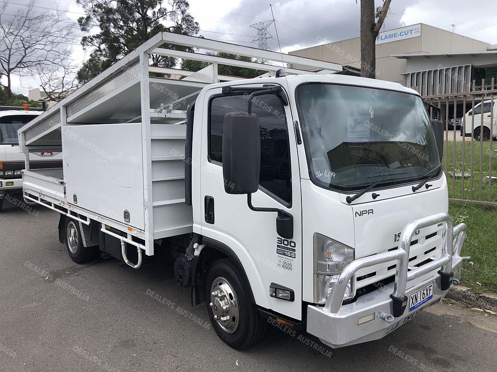 isuzu npr truck for sale