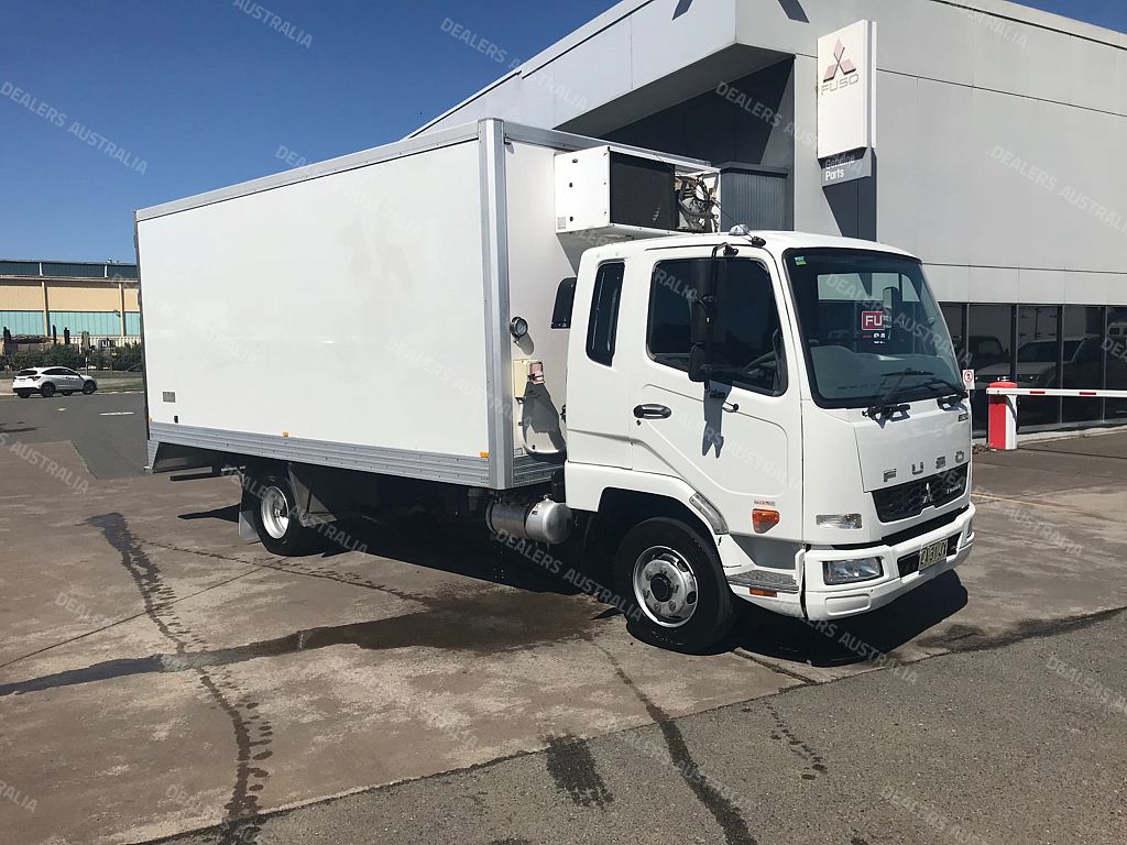 Бампер fuso fighter