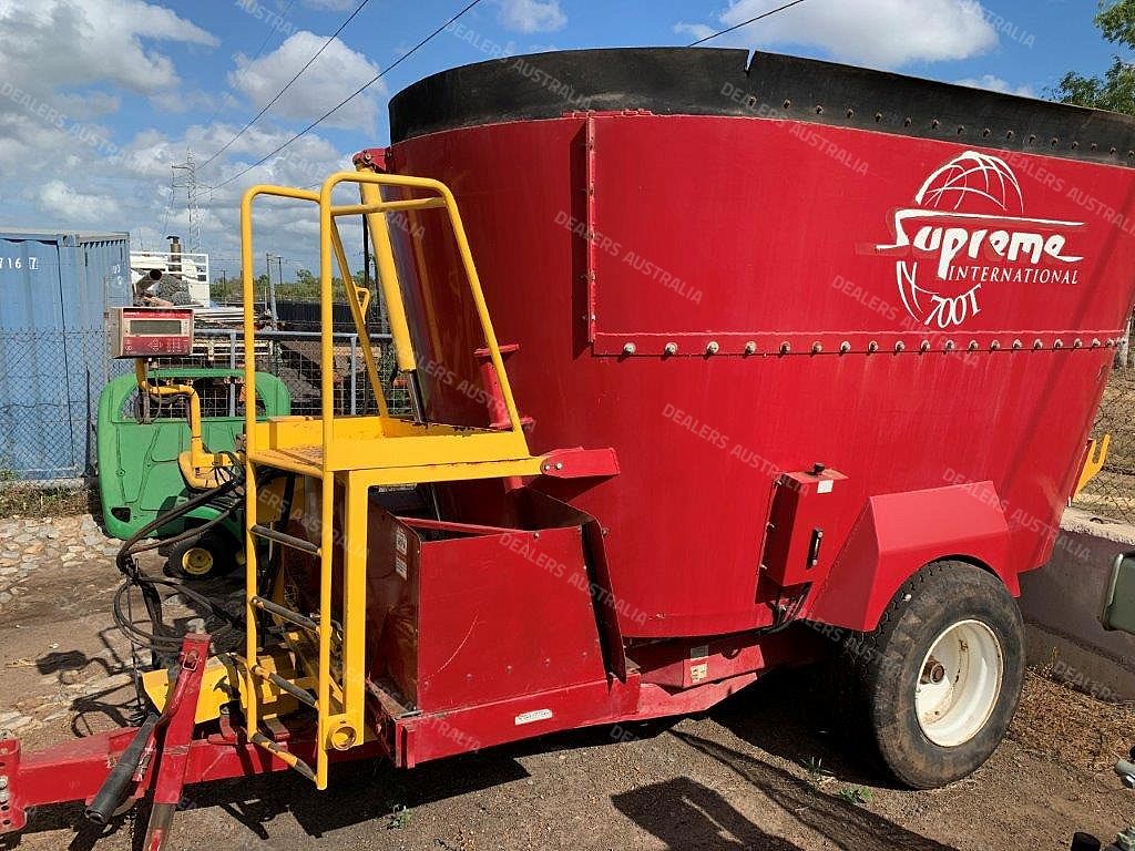 Supreme 700T Feed Mixer for sale in QLD CONTHORN Truck Dealers Australia