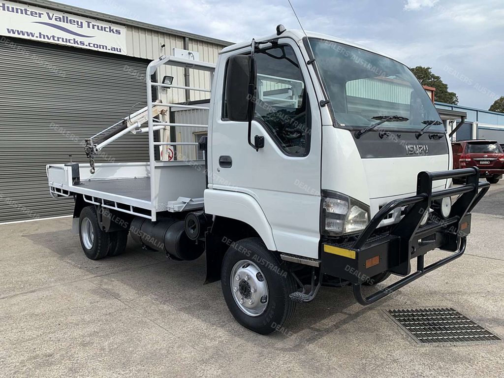 Isuzu nps 300