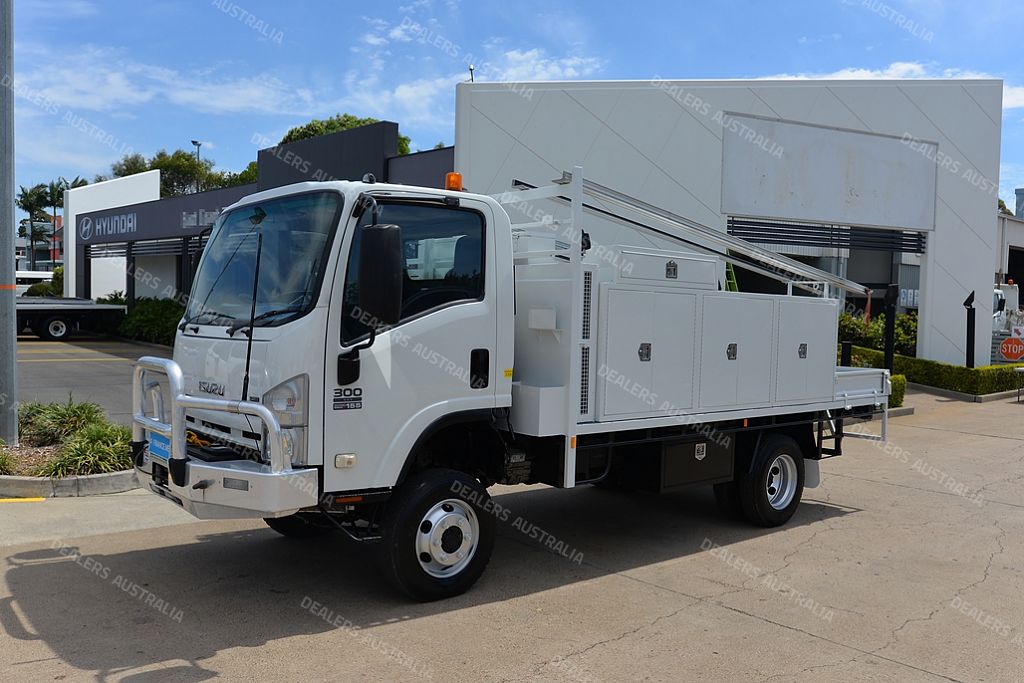 Isuzu nps 300